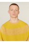  Suéter Suedehead Listrado com Gola Redonda Amarelo Areia | Masculino YMC